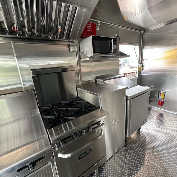 Custom Food Trailer W/ Porch⁣⁣ 26’ (18’ trailer with an 8’ porch) - Image 4