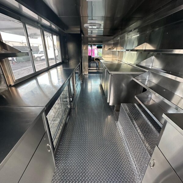 Custom 18’ Food Truck - Image 3