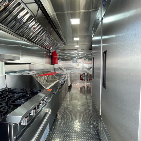 Custom 16' Food Trailer - Image 7