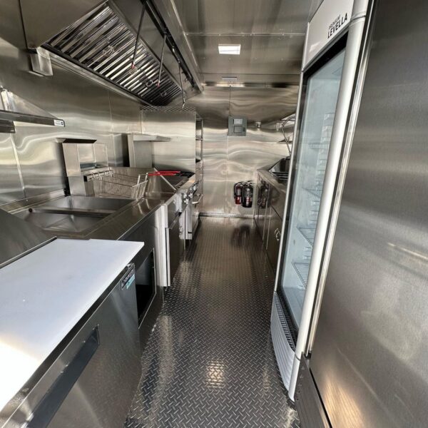 Custom 14' Food Trailer - Image 4